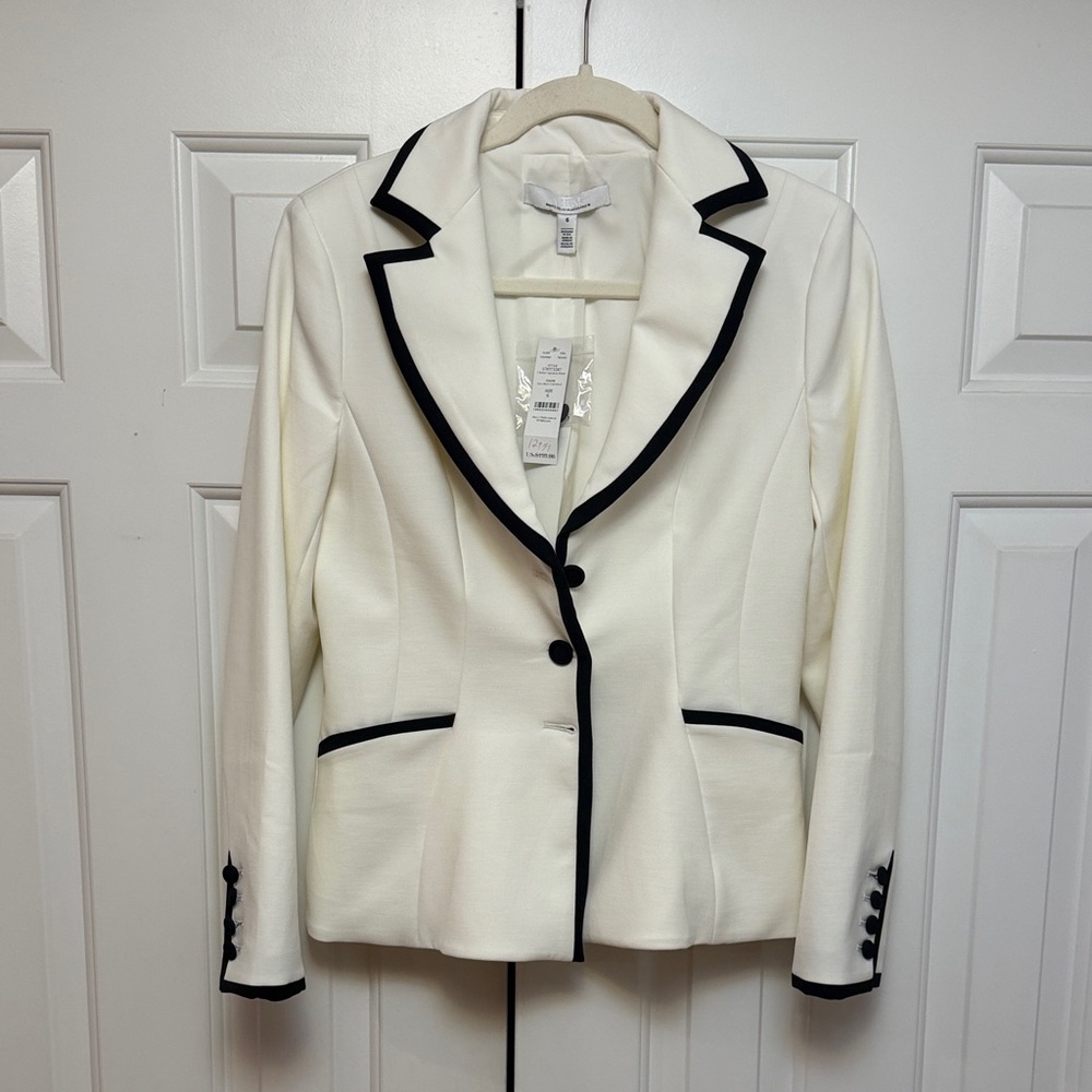 White House Black Market White Blazer with Black Piping Size 6